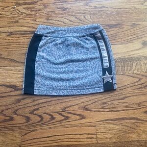 Stylish Gray Leopard Print Kids Skirt